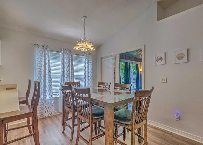 10 Mi To Downtown Pensacola: Pets Welcome! * Pensacola