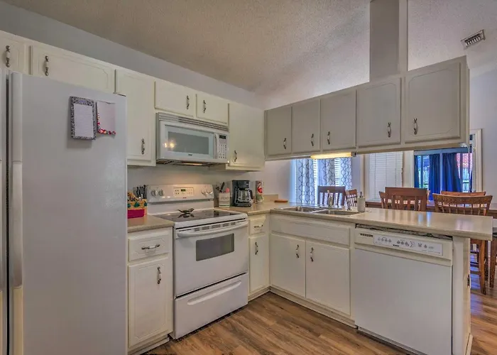 10 Mi To Downtown Pensacola: Pets Welcome! Holiday home *